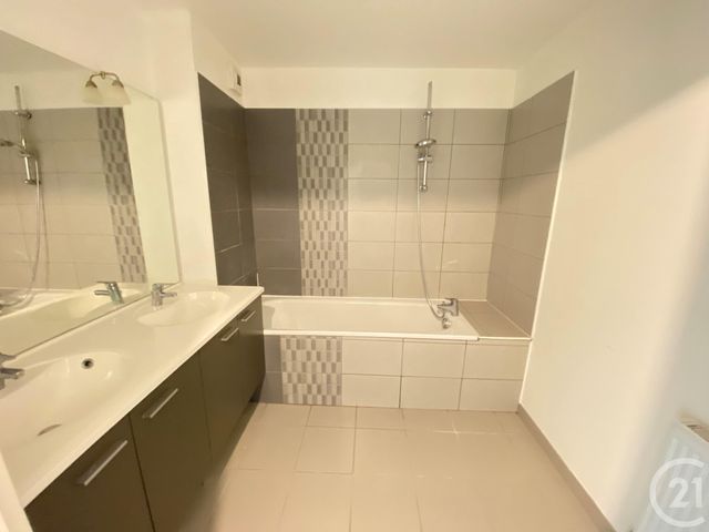 Agrandir la photo Appartement T4 à vendre - 4 pièces - 74,50 m2 - LE MANS - 72 - PAYS-DE-LOIRE