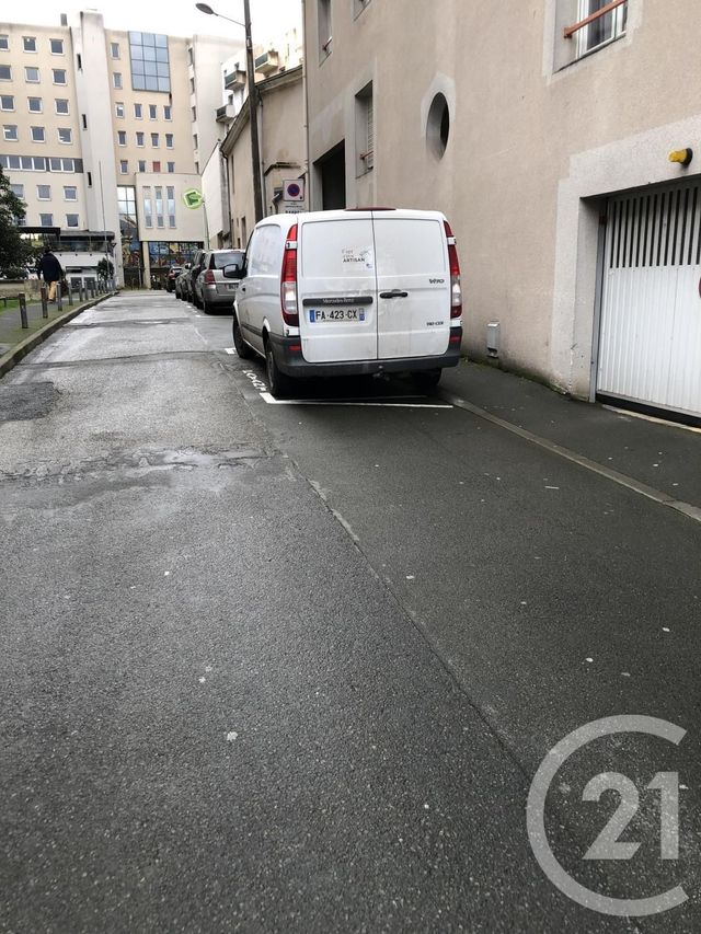 Agrandir la photo Parking à louer - 11 m2 - Le Mans - 72 - PAYS-DE-LOIRE