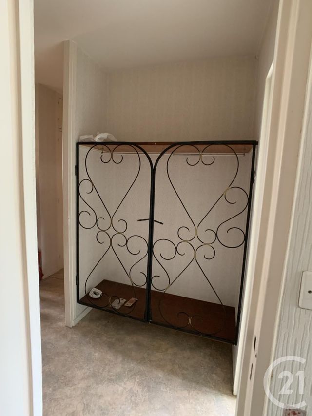 Agrandir la photo Appartement F4 à vendre - 4 pièces - 78,52 m2 - ALLONNES - 72 - PAYS-DE-LOIRE