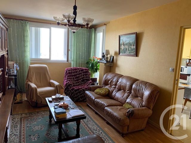 Agrandir la photo Appartement F4 à vendre - 4 pièces - 78,52 m2 - ALLONNES - 72 - PAYS-DE-LOIRE