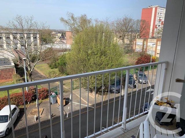 Agrandir la photo Appartement F4 à vendre - 4 pièces - 78,52 m2 - ALLONNES - 72 - PAYS-DE-LOIRE