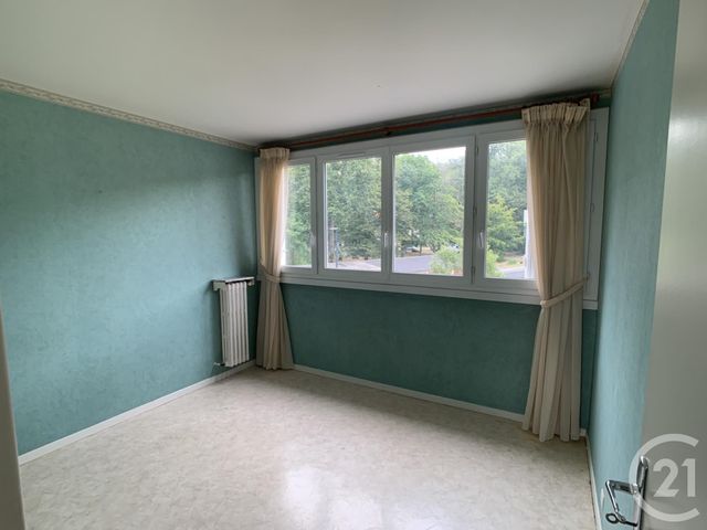Agrandir la photo Appartement F4 à vendre - 4 pièces - 78,52 m2 - ALLONNES - 72 - PAYS-DE-LOIRE