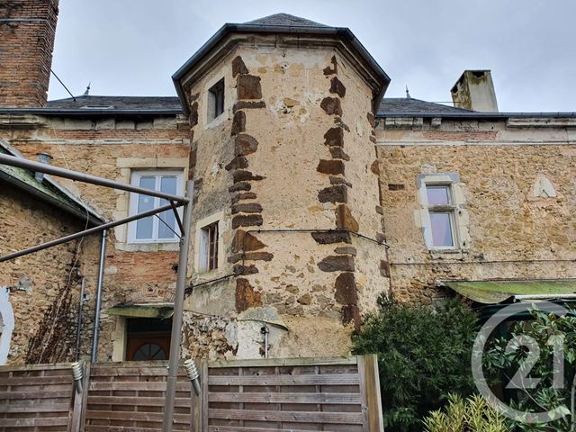 Agrandir la photo Immeuble à vendre - 523 m2 - LA SUZE SUR SARTHE - 72 - PAYS-DE-LOIRE