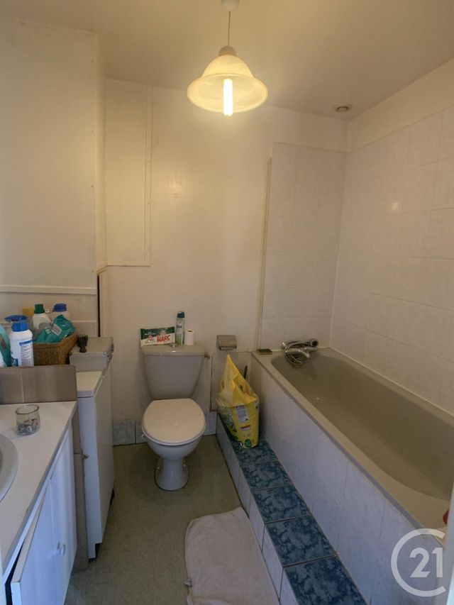 Agrandir la photo Immeuble à vendre - 523 m2 - La Suze Sur Sarthe - 72 - PAYS-DE-LOIRE