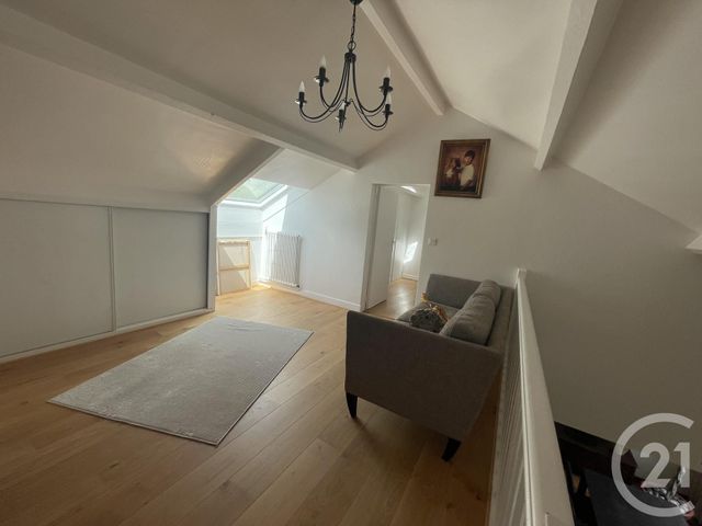 Agrandir la photo Maison à vendre - 10 pièces - 245,60 m2 - Allonnes - 72 - PAYS-DE-LOIRE