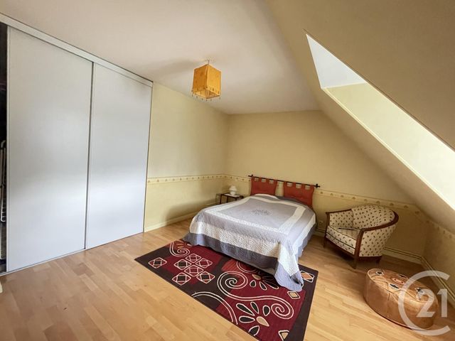 Agrandir la photo Maison à vendre - 5 pièces - 162,82 m2 - YVRE L EVEQUE - 72 - PAYS-DE-LOIRE