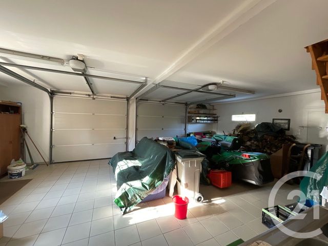 Agrandir la photo Maison à vendre - 5 pièces - 162,82 m2 - YVRE L EVEQUE - 72 - PAYS-DE-LOIRE