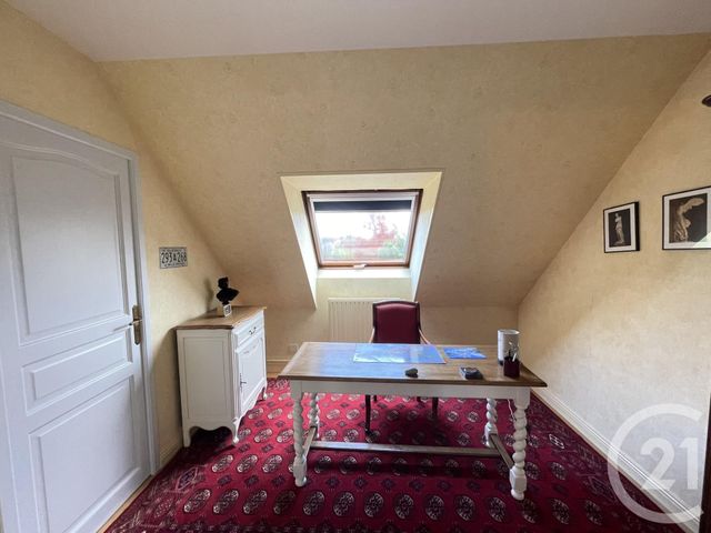 Agrandir la photo Maison à vendre - 5 pièces - 162,82 m2 - YVRE L EVEQUE - 72 - PAYS-DE-LOIRE