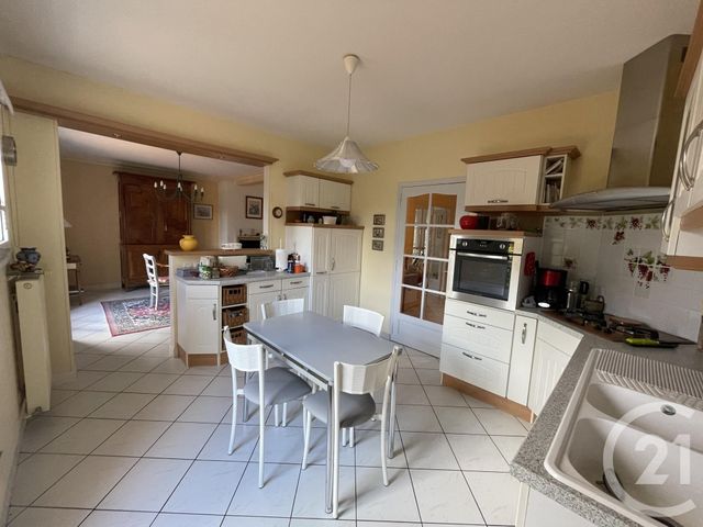 Agrandir la photo Maison à vendre - 5 pièces - 162,82 m2 - YVRE L EVEQUE - 72 - PAYS-DE-LOIRE