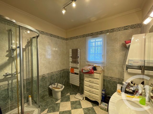 Agrandir la photo Maison à vendre - 5 pièces - 162,82 m2 - YVRE L EVEQUE - 72 - PAYS-DE-LOIRE