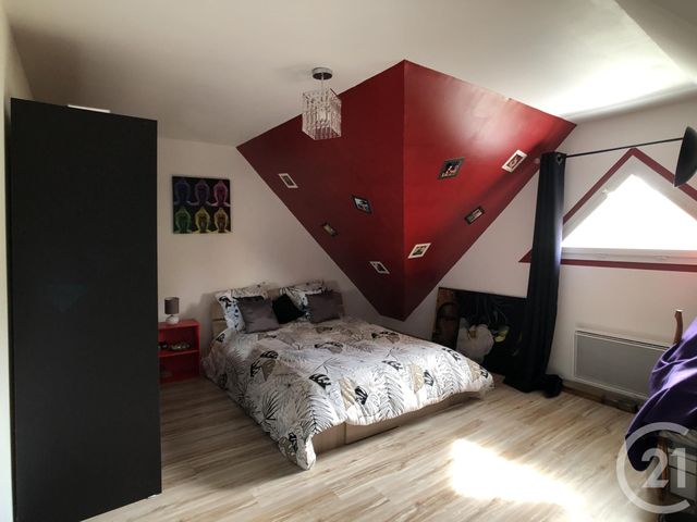 Agrandir la photo Maison à vendre - 6 pièces - 137,83 m2 - LA CHAPELLE ST AUBIN - 72 - PAYS-DE-LOIRE