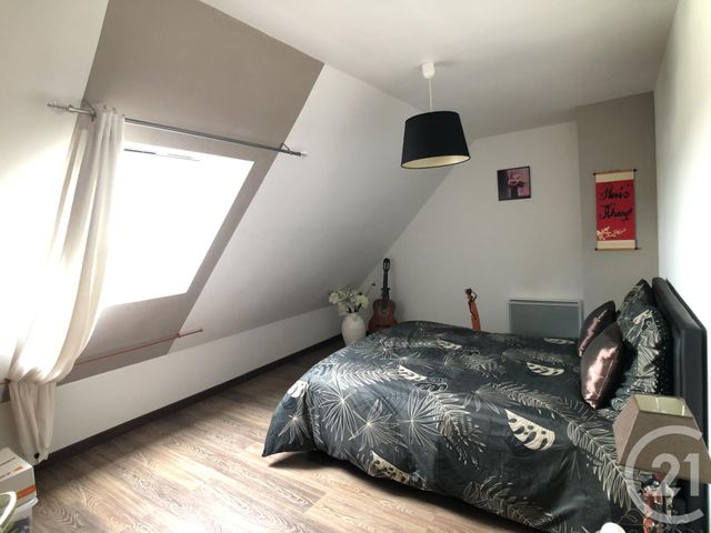 Agrandir la photo Maison à vendre - 6 pièces - 137,83 m2 - LA CHAPELLE ST AUBIN - 72 - PAYS-DE-LOIRE
