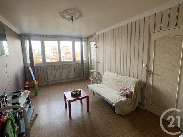 Agrandir la photo Appartement F4 à vendre - 4 pièces - 80 m2 - ALLONNES - 72 - PAYS-DE-LOIRE