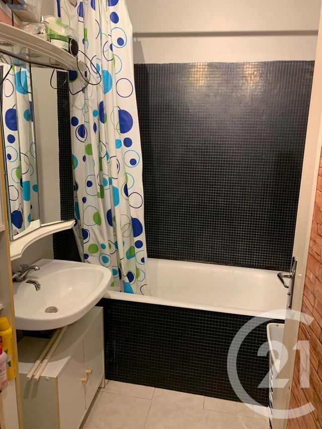 Agrandir la photo Appartement F4 à vendre - 4 pièces - 80 m2 - ALLONNES - 72 - PAYS-DE-LOIRE