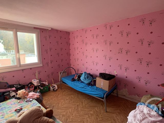 Agrandir la photo Appartement F4 à vendre - 4 pièces - 80 m2 - ALLONNES - 72 - PAYS-DE-LOIRE