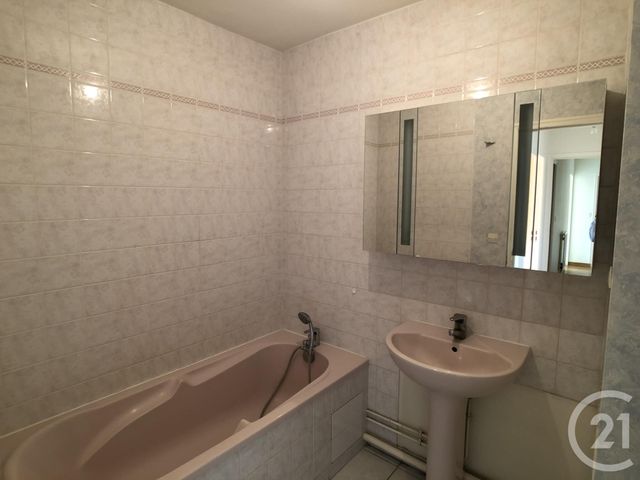 Agrandir la photo Appartement F3 à louer - 3 pièces - 72,46 m2 - LE MANS - 72 - PAYS-DE-LOIRE