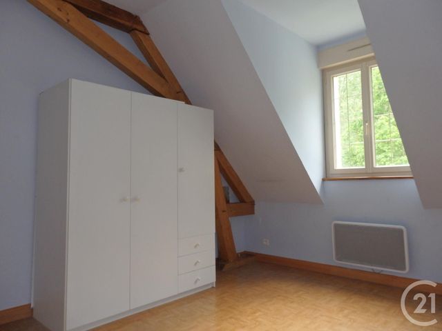 Agrandir la photo Maison à louer - 7 pièces - 101,71 m2 - ST MARS D OUTILLE - 72 - PAYS-DE-LOIRE