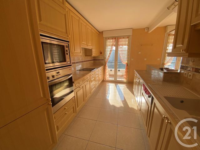 Agrandir la photo Appartement T5 à louer - 6 pièces - 156,02 m2 - LE MANS - 72 - PAYS-DE-LOIRE