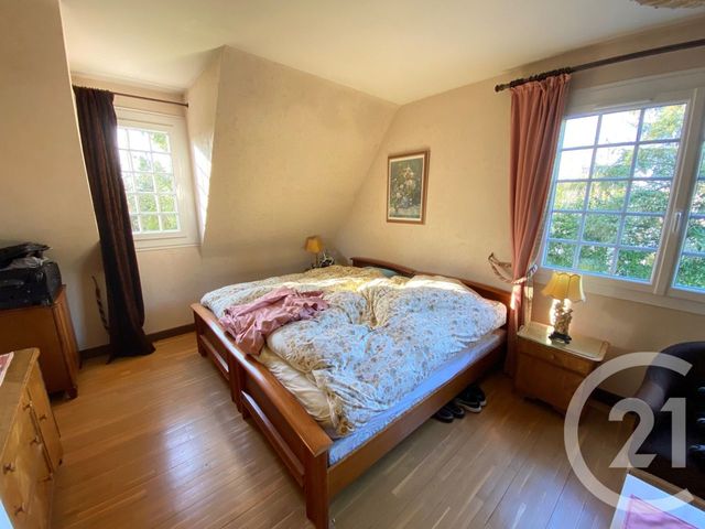 Agrandir la photo Maison à vendre - 7 pièces - 162 m2 - ST SATURNIN - 72 - PAYS-DE-LOIRE