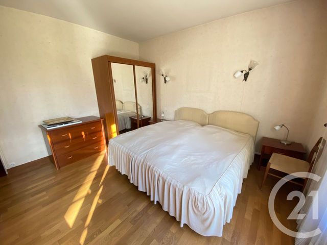 Agrandir la photo Maison à vendre - 7 pièces - 162 m2 - ST SATURNIN - 72 - PAYS-DE-LOIRE