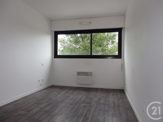 Agrandir la photo Studio à louer - 1 pièce - 17,74 m2 - LE MANS - 72 - PAYS-DE-LOIRE