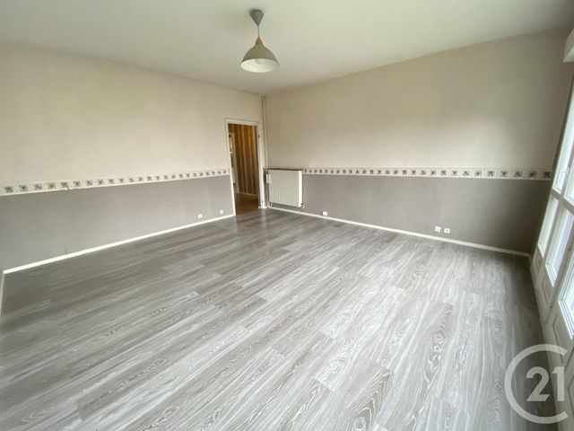 Agrandir la photo Appartement T4 à vendre - 4 pièces - 93 m2 - Le Mans - 72 - PAYS-DE-LOIRE
