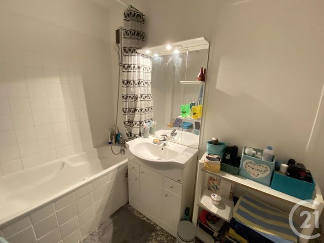 Agrandir la photo Appartement F3 à vendre - 4 pièces - 72,37 m2 - Le Mans - 72 - PAYS-DE-LOIRE