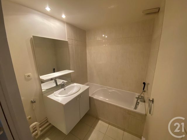 Agrandir la photo Appartement F3 à louer - 3 pièces - 67,95 m2 - Le Mans - 72 - PAYS-DE-LOIRE