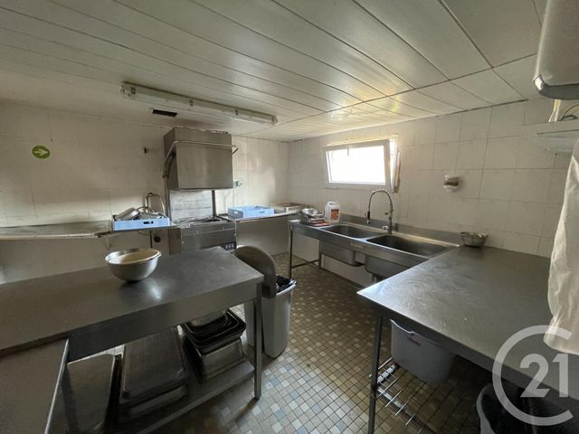 Agrandir la photo Maison à vendre - 18 pièces - 419,98 m2 - Arnage - 72 - PAYS-DE-LOIRE