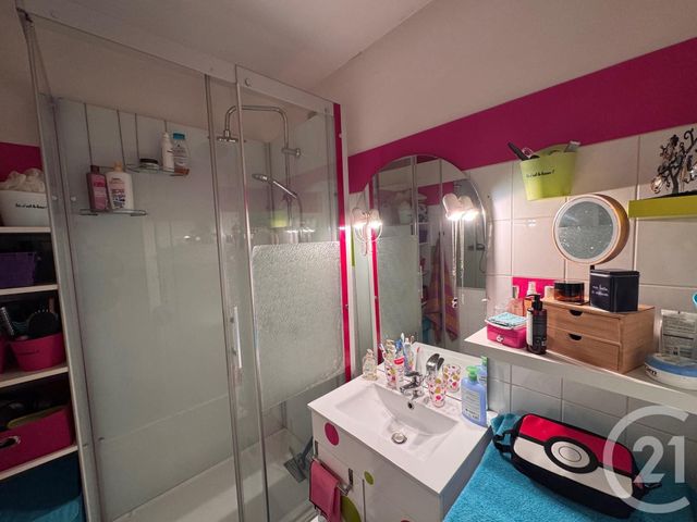 Appartement F3 à vendre - 3 pièces - 69,56 m2 - Allonnes - 72 - PAYS-DE-LOIRE