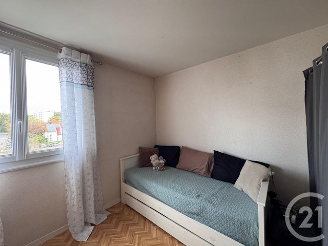 Appartement F3 à vendre - 3 pièces - 69,56 m2 - Allonnes - 72 - PAYS-DE-LOIRE