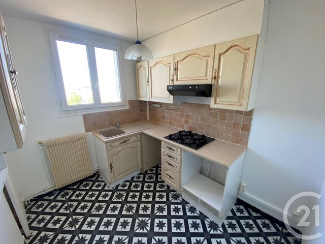 Agrandir la photo Appartement F4 à louer - 4 pièces - 61,10 m2 - Le Mans - 72 - PAYS-DE-LOIRE