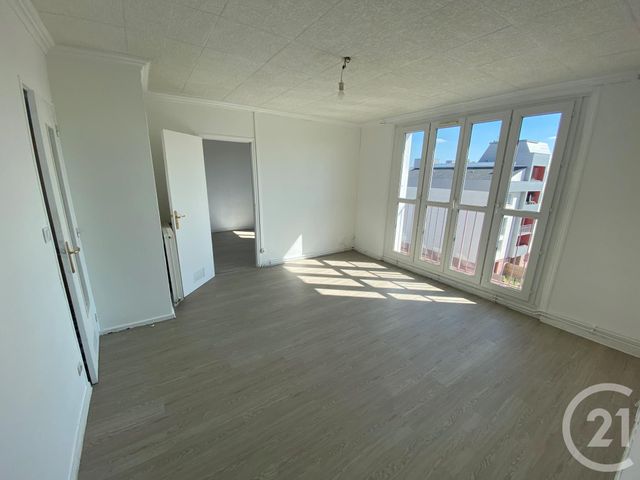 Agrandir la photo Appartement F4 à louer - 4 pièces - 61,10 m2 - Le Mans - 72 - PAYS-DE-LOIRE