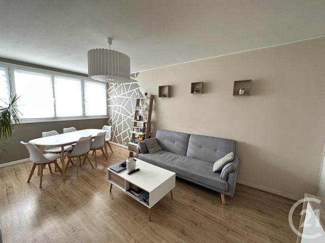 Appartement F3 à vendre - 3 pièces - 68,47 m2 - Allonnes - 72 - PAYS-DE-LOIRE