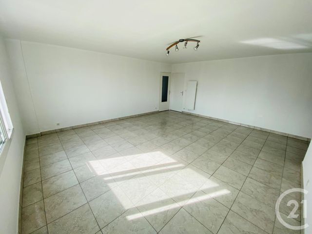 Agrandir la photo Appartement T4 à louer - 4 pièces - 87,25 m2 - Le Mans - 72 - PAYS-DE-LOIRE