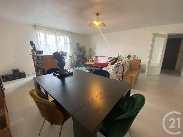 Agrandir la photo Appartement F4 à louer - 4 pièces - 95 m2 - Le Mans - 72 - PAYS-DE-LOIRE