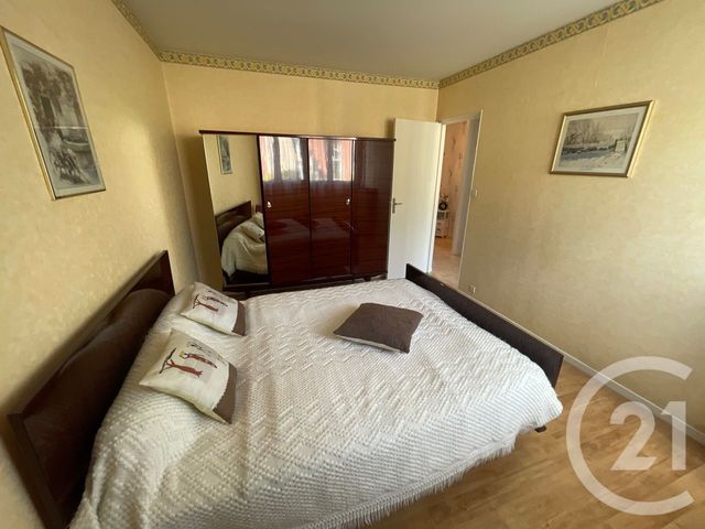 Appartement F4 à vendre - 4 pièces - 78,93 m2 - Allonnes - 72 - PAYS-DE-LOIRE