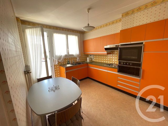 Appartement F4 à vendre - 4 pièces - 78,93 m2 - Allonnes - 72 - PAYS-DE-LOIRE
