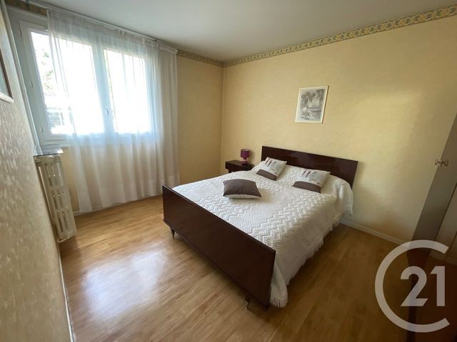 Appartement F4 à vendre - 4 pièces - 78,93 m2 - Allonnes - 72 - PAYS-DE-LOIRE