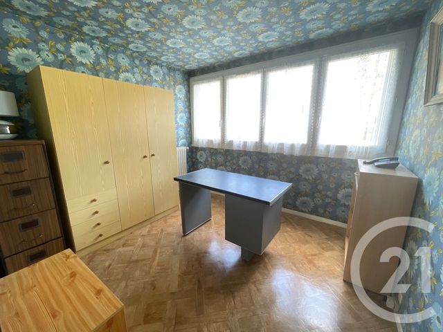 Appartement F4 à vendre - 4 pièces - 78,93 m2 - Allonnes - 72 - PAYS-DE-LOIRE