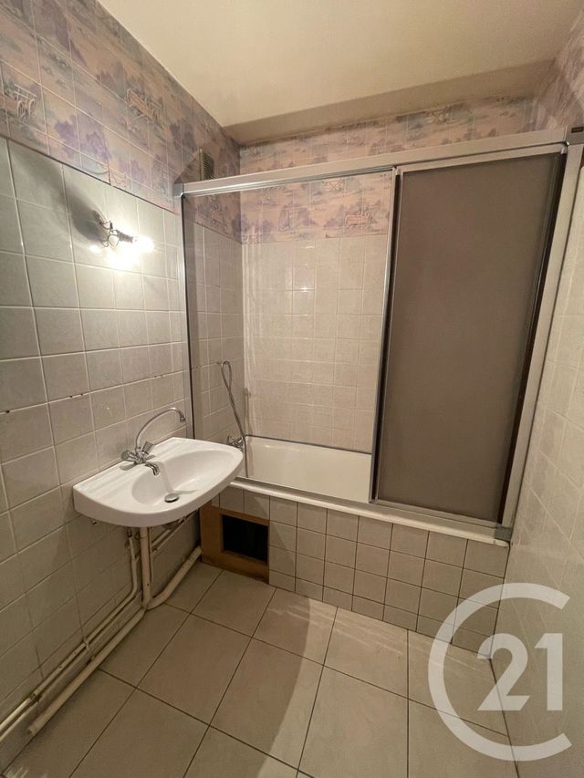 Agrandir la photo Appartement F4 à vendre - 4 pièces - 78,93 m2 - Allonnes - 72 - PAYS-DE-LOIRE