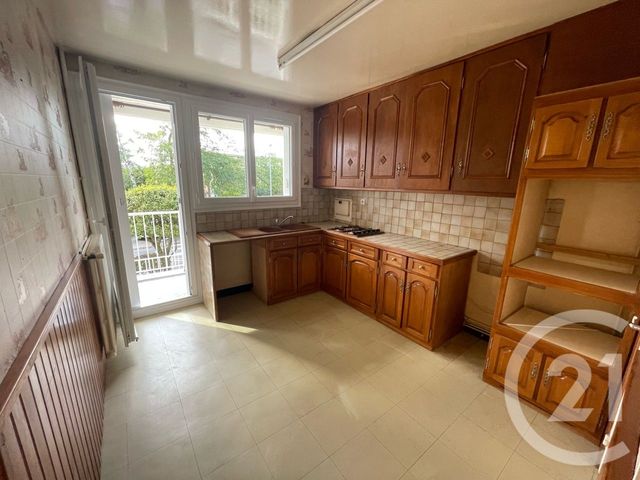 Agrandir la photo Appartement F4 à vendre - 4 pièces - 78,93 m2 - Allonnes - 72 - PAYS-DE-LOIRE