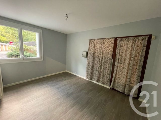 Agrandir la photo Appartement F4 à vendre - 4 pièces - 78,93 m2 - Allonnes - 72 - PAYS-DE-LOIRE