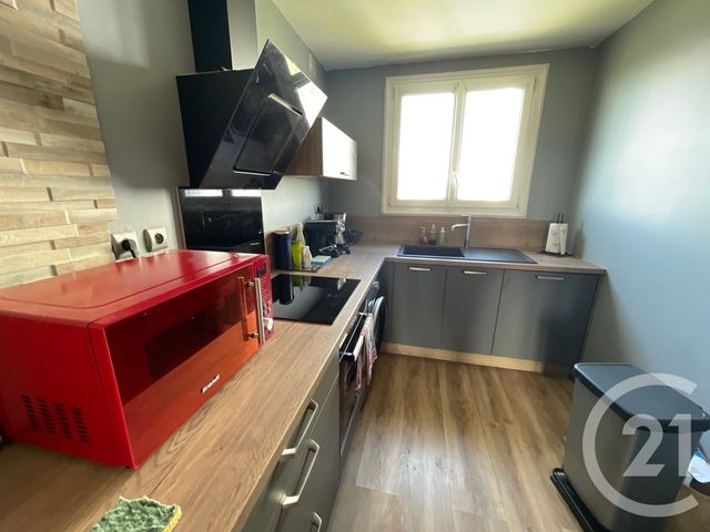 Agrandir la photo Appartement F4 à vendre - 4 pièces - 81,02 m2 - Allonnes - 72 - PAYS-DE-LOIRE