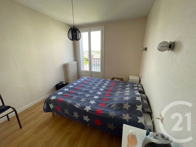 Agrandir la photo Appartement F4 à vendre - 4 pièces - 81,02 m2 - Allonnes - 72 - PAYS-DE-LOIRE