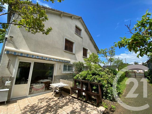 Agrandir la photo Maison à vendre - 6 pièces - 181,37 m2 - Ecommoy - 72 - PAYS-DE-LOIRE