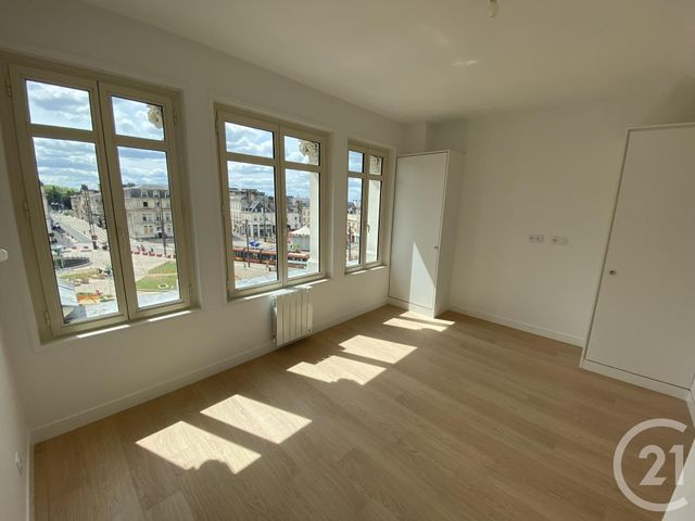 Appartement T3 à louer - 3 pièces - 67,55 m2 - Le Mans - 72 - PAYS-DE-LOIRE