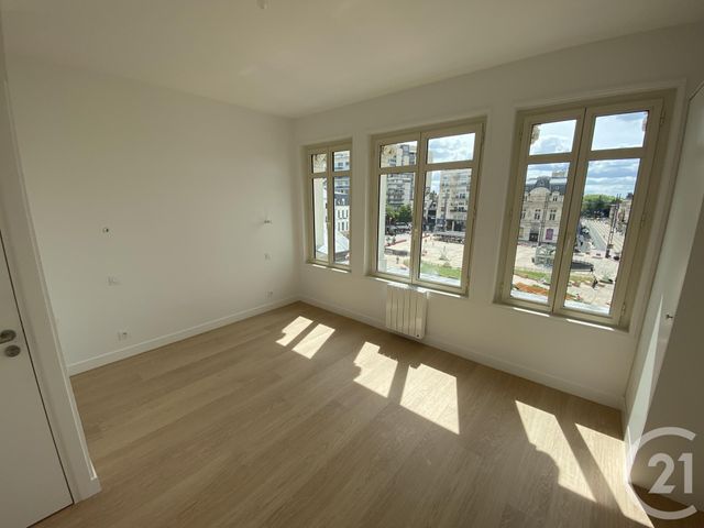 Appartement T3 à louer - 3 pièces - 67,55 m2 - Le Mans - 72 - PAYS-DE-LOIRE
