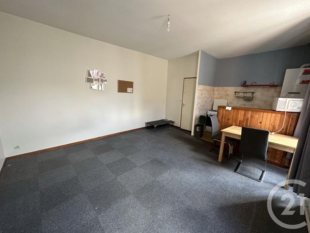 Appartement T2 à vendre - 2 pièces - 48,10 m2 - Le Mans - 72 - PAYS-DE-LOIRE