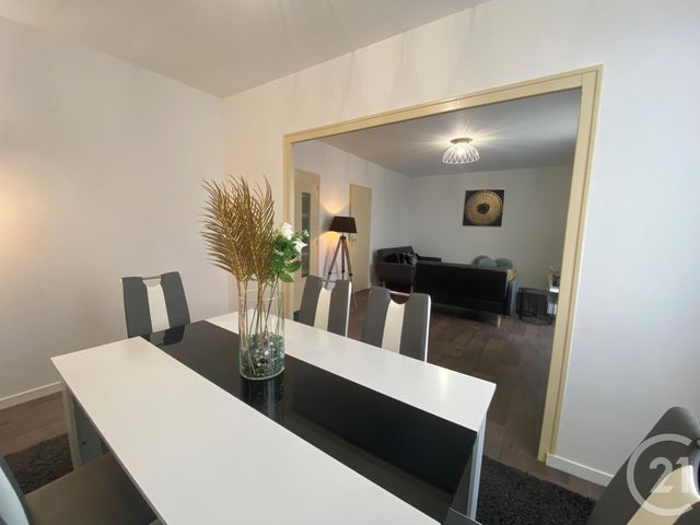 Agrandir la photo Appartement F4 à louer - 4 pièces - 81,22 m2 - Le Mans - 72 - PAYS-DE-LOIRE